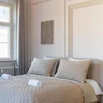 Apartment Spacious On Lively & Vibrant Street