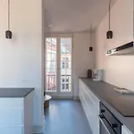 Apartment Spacious On Lively & Vibrant Street Copenhagen