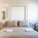 Appartement Spacious On Lively & Vibrant Street *