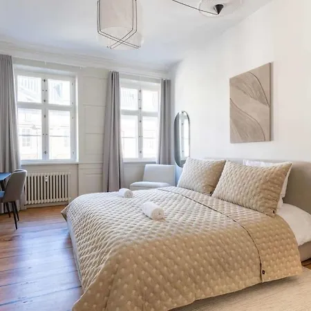 Apartman Spacious On Lively & Vibrant Street Koppenhága