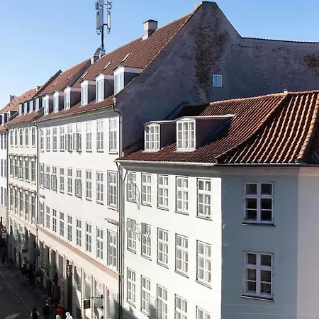 Spacious On Lively & Vibrant Street * Koppenhága