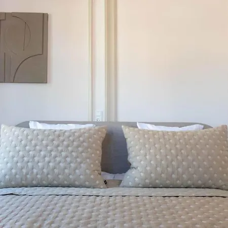 Spacious On Lively & Vibrant Street * Koppenhága