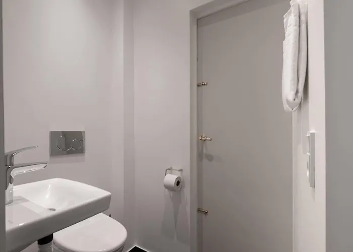 Spacious On Lively & Vibrant Street Apartment Copenhagen