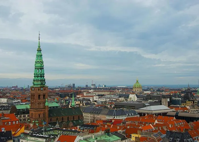 Spacious On Lively & Vibrant Street Copenhagen